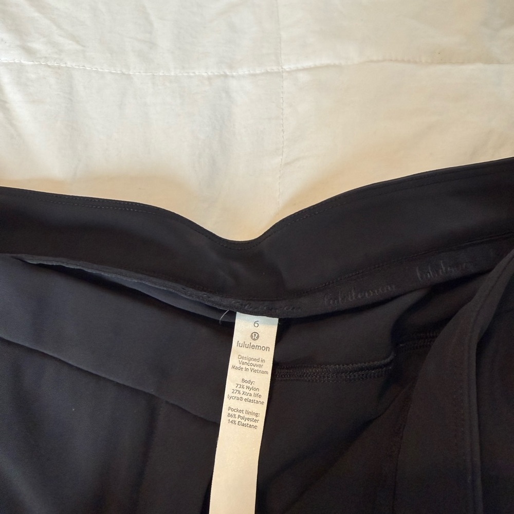 Lululemon On the Move Pant 28” - Picture 4 of 5
